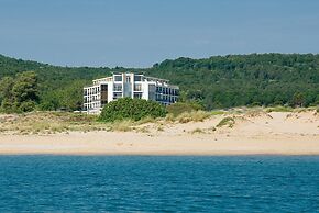 South Pearl Apart Complex