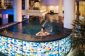 Blue Sky Hotel Petamburan