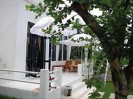 Laemsing Whitehouse Resort