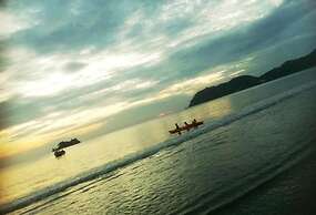 Laemsing Whitehouse Resort