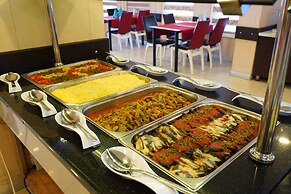 Aleria Belport Beach Hotel