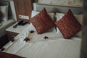 Aleria Belport Beach Hotel