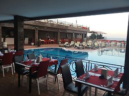 Aleria Belport Beach Hotel