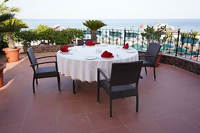 Aleria Belport Beach Hotel