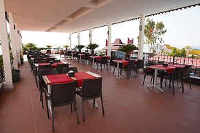 Aleria Belport Beach Hotel