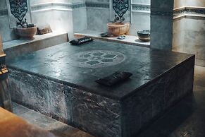 Aleria Belport Beach Hotel