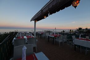 Aleria Belport Beach Hotel