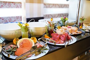 Aleria Belport Beach Hotel