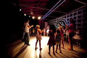 Aleria Belport Beach Hotel