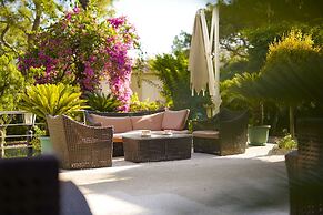 Aleria Belport Beach Hotel