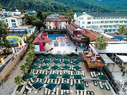 Aleria Belport Beach Hotel