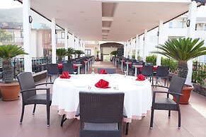 Aleria Belport Beach Hotel