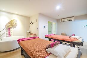 Ramada by Wyndham Phuket Deevana Patong