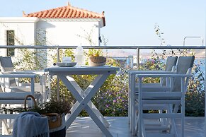 Eleia Seafront Rooms & Villas