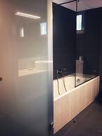 Leonidaion Guest House