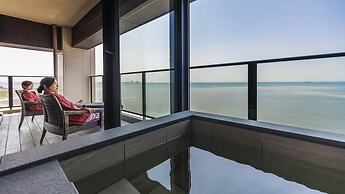Ryugujo Spa Hotel Mikazuki Fujimitei