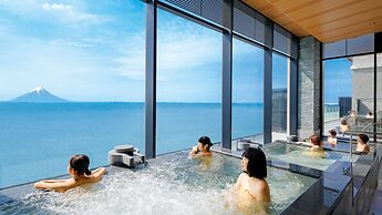 Ryugujo Spa Hotel Mikazuki Fujimitei