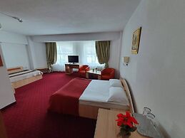 Complex Turistic Cornul Vanatorului