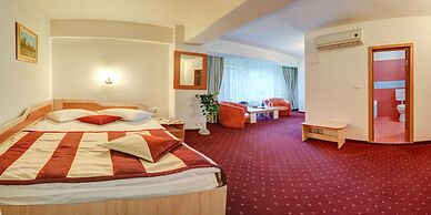 Complex Turistic Cornul Vanatorului