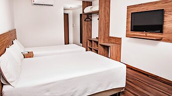 Trade Hotel