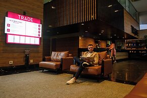 Trade Hotel