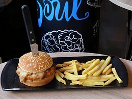 Greet Hotel Evreux Centre - Route de Normandie by Accor