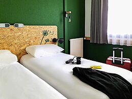 Greet Hotel Evreux Centre - Route de Normandie by Accor