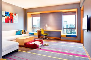 Aloft Dongguan Dynamic Town