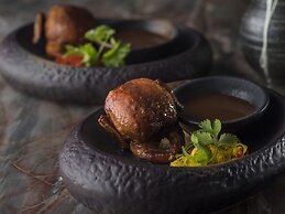 Andaz Delhi, by Hyatt