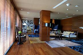 Hotel Indigo Bali Seminyak Beach by IHG