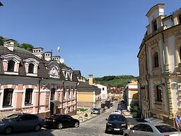 Gonchar Hotel