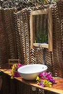 Distant Relatives Ecolodge & Backpackers