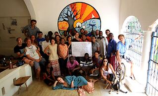 Distant Relatives Ecolodge & Backpackers