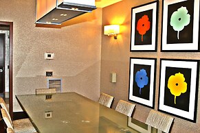 Weichert Suites at Wisconsin Place