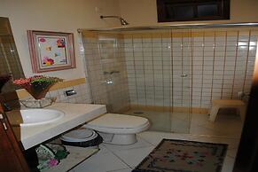 Hotel Pousada Chalé Das Flores