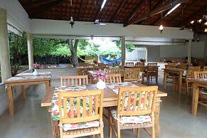 Hotel Pousada Chalé Das Flores