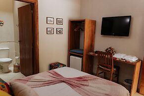 Hotel Pousada Chalé Das Flores