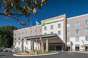 Holiday Inn Express & Suites Charlotte Airport by IHG