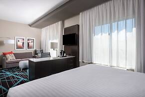 Holiday Inn Express & Suites Charlotte Airport by IHG