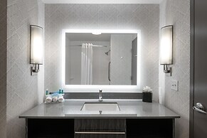 Holiday Inn Express & Suites Charlotte Airport by IHG