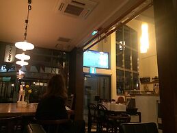 Nagonoya Cafe Guest House - Hostel