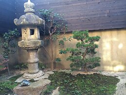 Guesthouse Hana Nishijin