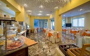 Lorenzo House Apartments