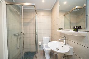 Lorenzo House Apartments