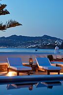 Mykonos Waves Beach House & Suites