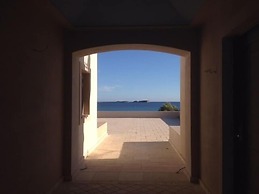 Costa Rossa -Adults Only