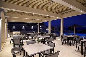 Costa Rossa -Adults Only