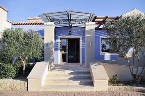 Costa Rossa -Adults Only