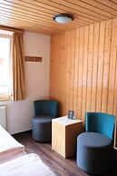 Eiger Lodge - Hostel