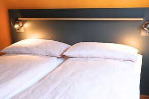 Eiger Lodge - Hostel